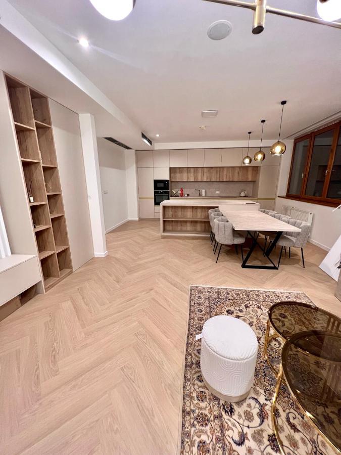 公寓 Stylish 3 Bedroom In The Hearth Of Center With History