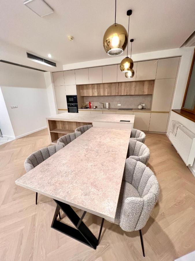 Stylish 3 Bedroom In The Hearth Of Center With History 布拉迪斯拉发